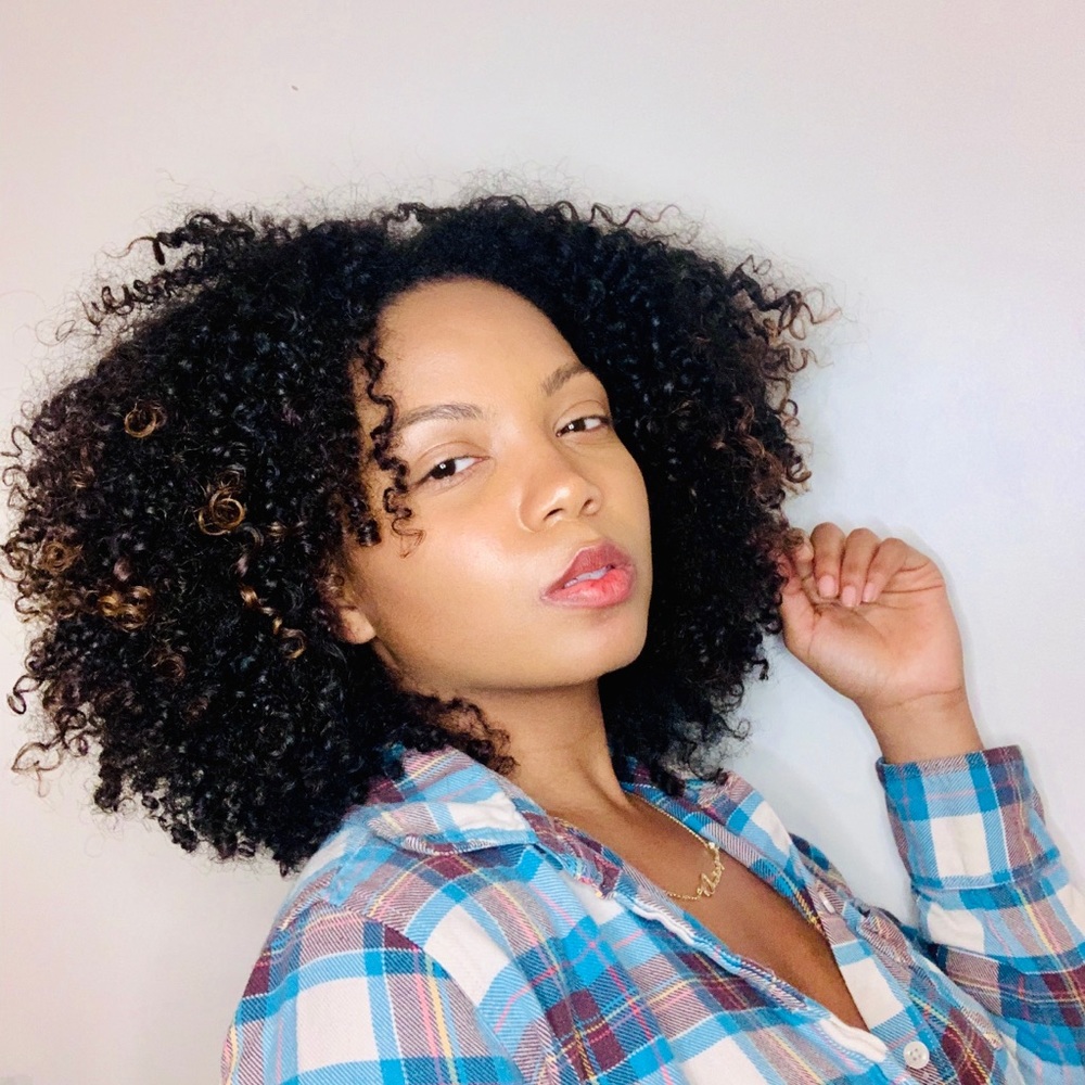 Meet your Posher, Khadeijah